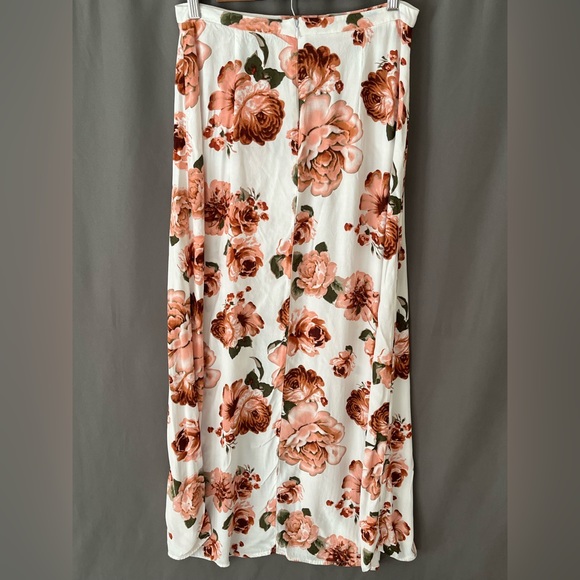 Charlotte Russe M Rose Pattern Faux Wrap Maxi Skirt Y2K - Picture 2 of 7